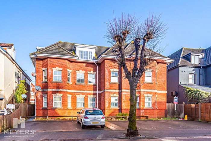 2 Bedroom Apartment To Rent In Argyll Road, Bournemouth, BH5
