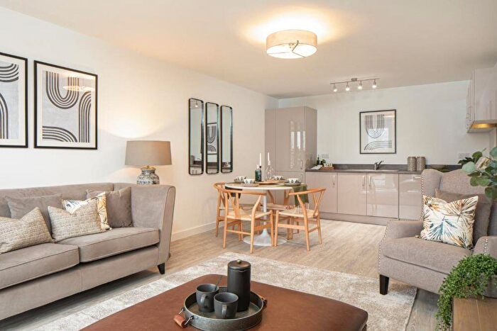 1 Bedroom Apartment For Sale In John Thornycroft Road, Southampton, Hampshire, SO19