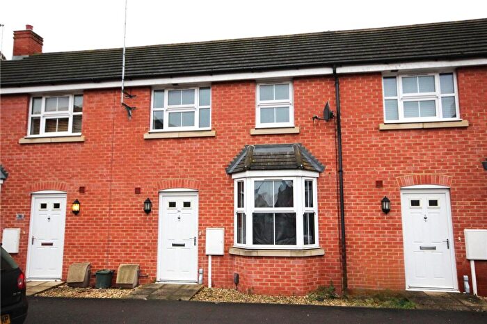 2 Bedroom Terraced House To Rent In Grove Road, Rushden, NN10