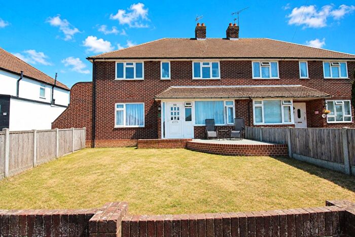 2 Bedroom Flat For Sale In Prince Charles Road, Broadstairs, CT10