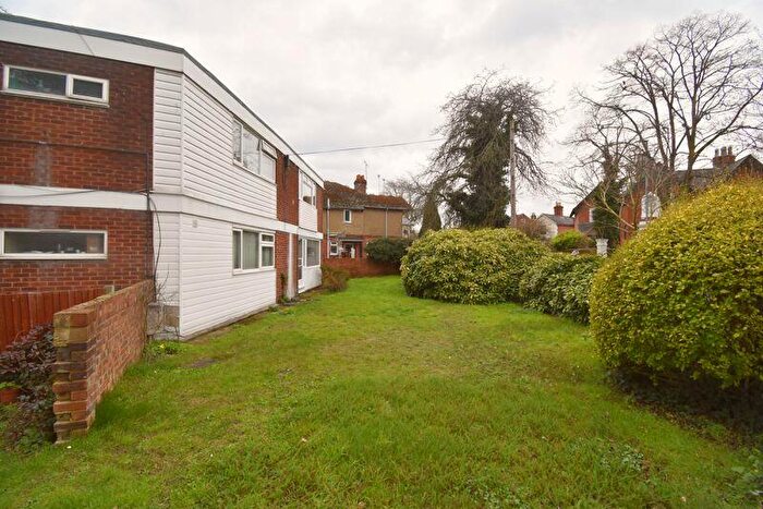 2 Bedroom Flat To Rent In A Hamilton Road, Reading, RG1