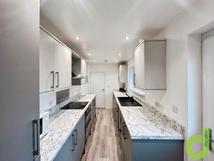 2 Bedroom Property To Rent In Knowles Street, Rishton, BB1