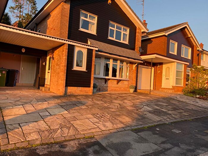 3 Bedroom Detached House To Rent In Poise Brook Road, Stockport, SK2