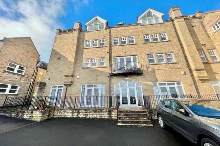 2 Bedroom Flat To Rent In Prescott Street, Halifax, HX1