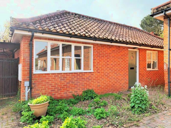 1 Bedroom Maisonette To Rent In Wisley, GU23