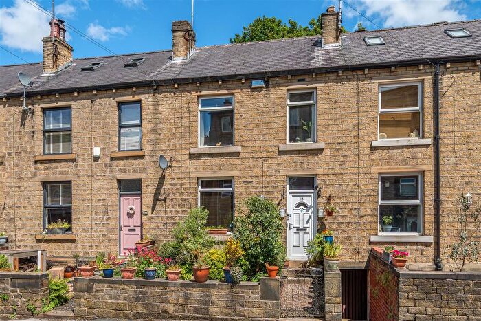 3 Bedroom Terraced House For Sale In Thirstin Road, Honley, Holmfirth, HD9