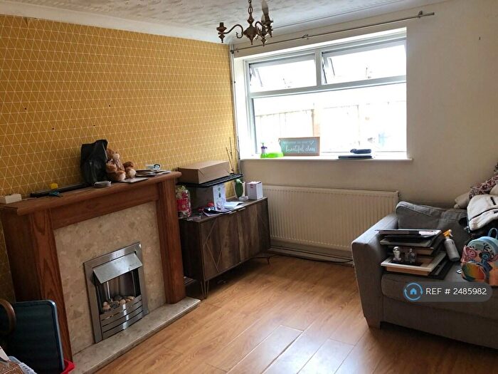 3 Bedroom Terraced House To Rent In Arcon Drive, Hull, HU4