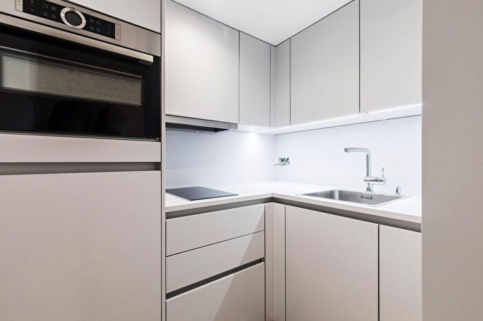 Studio To Rent In Inglewood Road, London, NW6