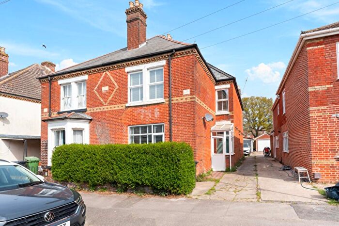 3 Bedroom Semi-Detached House For Sale In Hamilton Road, Bishopstoke, Eastleigh, Hampshire, SO50