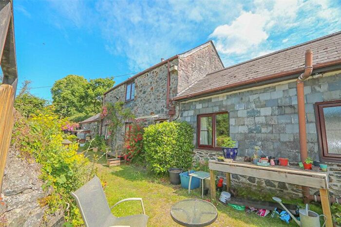 2 Bedroom Barn Conversion For Sale In Mary Tavy, Tavistock, PL19