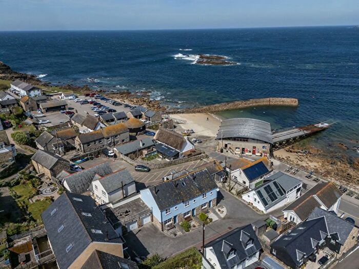 3 Bedroom Terraced House For Sale In Harbour Mews, Sennen Cove, TR19