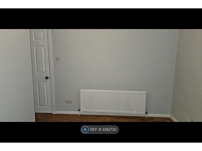 Studio To Rent In Cranbrook Park, London, N22