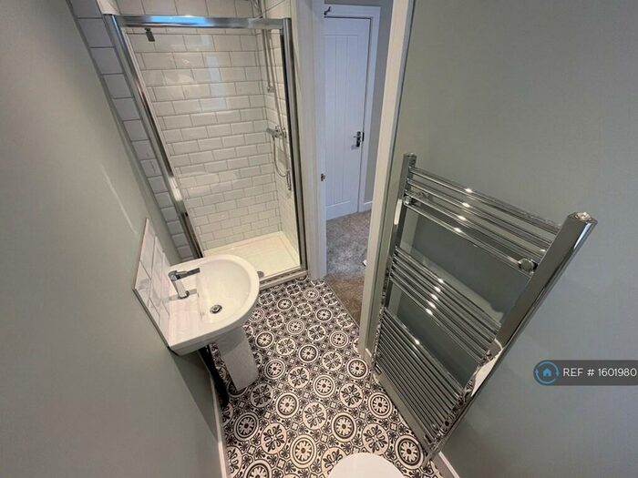 2 Bedroom Flat To Rent In Alexandra Ave, Luton, LU3