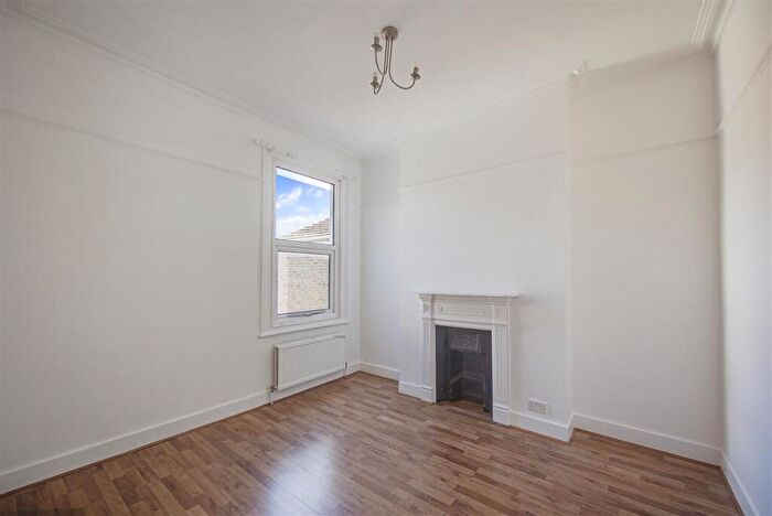 2 Bedroom Apartment To Rent In Nova Road, Croydon, CR0