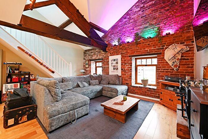 2 Bedroom Apartment To Rent In The Warehouse, Wharf Street, Sheffield, S2