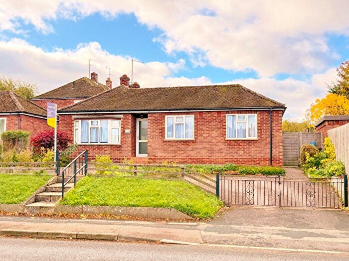 3 Bedroom Bungalow To Rent In The Avenue, Newmarket, CB8