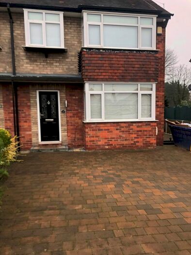 3 Bedroom Semi-Detached House To Rent In Oakdene, Southcoates Avenue, Cottingham HU16