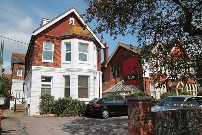 3 Bedroom Flat To Rent In Richmond Road, Worthing, BN11