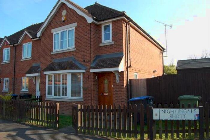 4 Bedroom Semi-Detached House To Rent In Nightingale Shott, Egham, Surrey, TW20