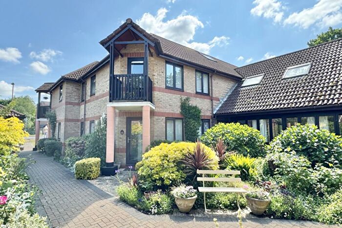 1 Bedroom Retirement Property For Sale In Linden Court, Park Gate, SO31