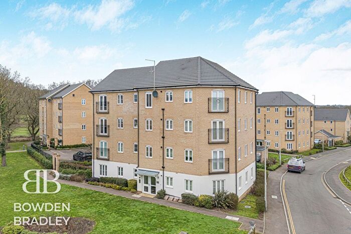 2 Bedroom Flat For Sale In Five Oaks Lane, Camellia House, IG7