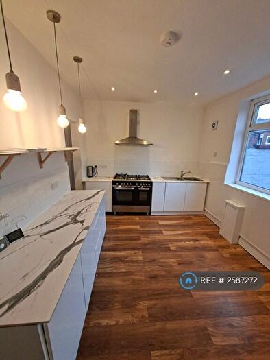 2 Bedroom Terraced House To Rent In Wakefield Street, Chadderton, OL1