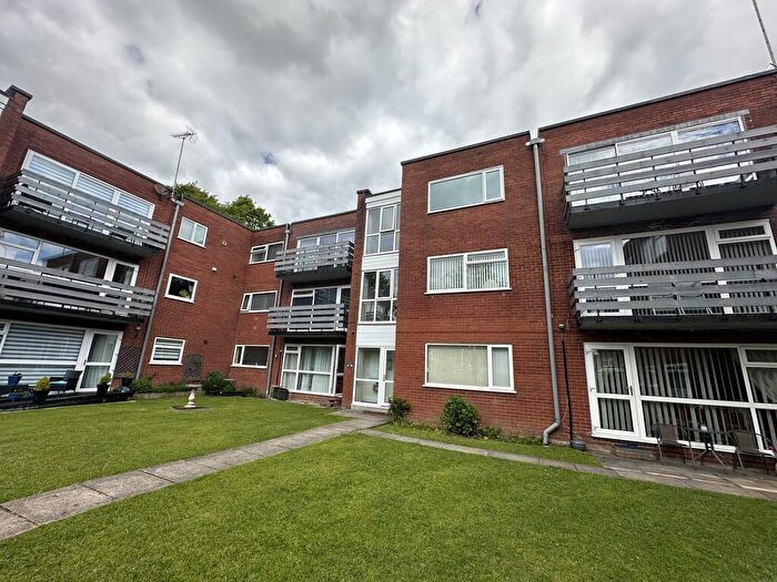 2 Bedroom Apartment To Rent In Mile End Lane, Stockport, SK2