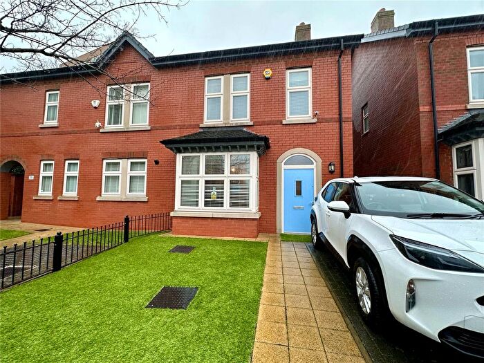 3 Bedroom Semi Detached House For Sale In Simmons Crescent, Birmingham, West Midlands, B23