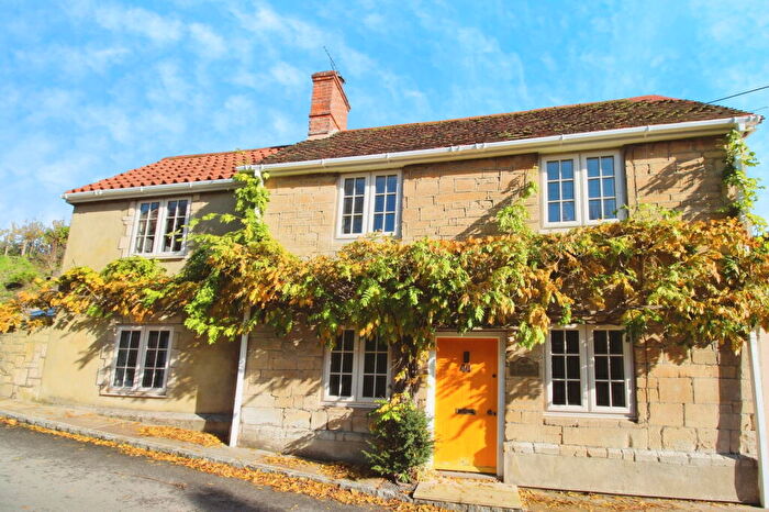 3 Bedroom Cottage For Sale In Northbrook, Market Lavington, Devizes, SN10