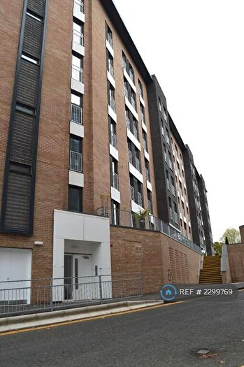 1 Bedroom Flat To Rent In Bell Street, Glasgow, G4