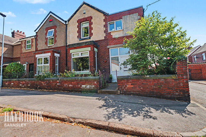 3 Bedroom Semi-Detached House For Sale In Crosby Street, Cudworth, S72