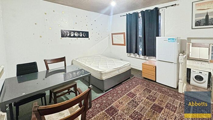 1 Bedroom Flat To Rent In Willoughby Road, Ipswich, IP2