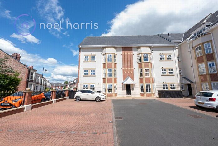 2 Bedroom Flat For Sale In Sovereign Court, Jesmond, NE2