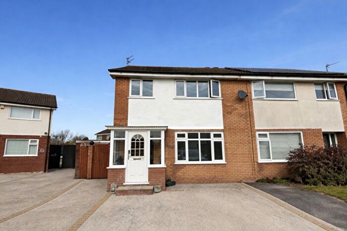 3 Bedroom Semi Detached House For Sale In Shore Green, Thornton, FY5