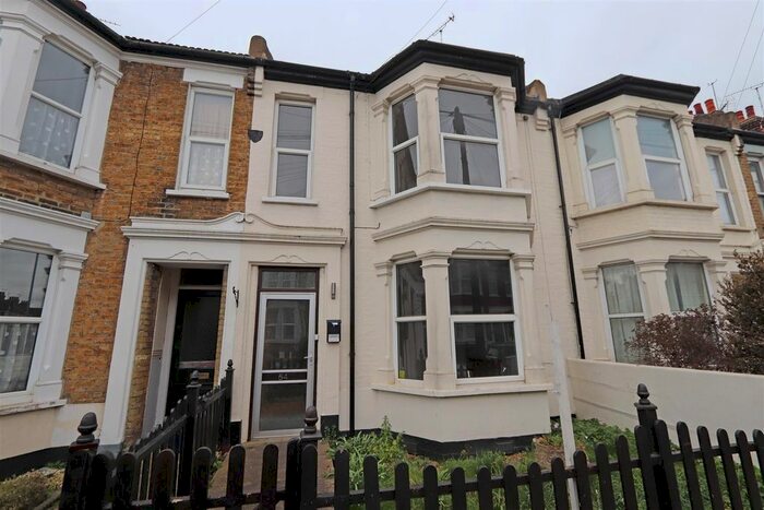 4 Bedroom Terraced House To Rent In South Avenue, Southend-On-Sea, SS2