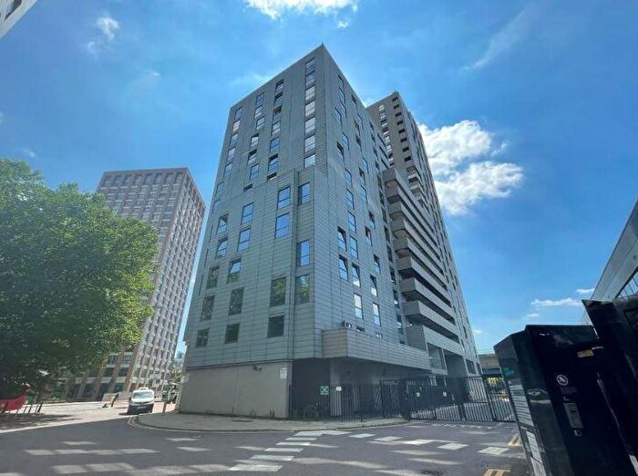 2 Bedroom Apartment To Rent In Wharfside Point South, Preston Road, London, E14