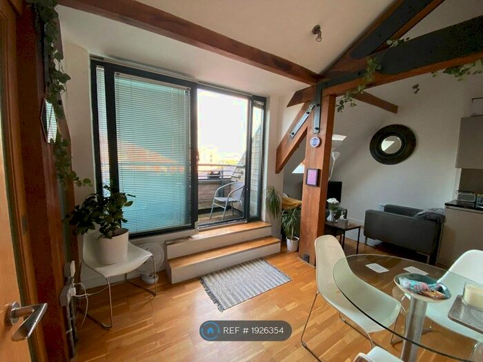 2 Bedroom Flat To Rent In Neptune Street, Leeds, LS9