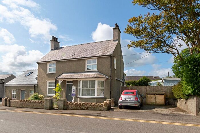 4 Bedroom Detached House For Sale In Bodffordd, Llangefni, Isle Of Anglesey, LL77