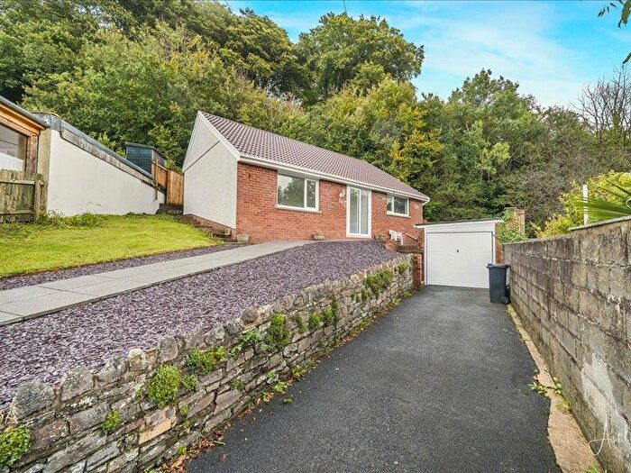 2 Bedroom Detached Bungalow For Sale In Gnoll Crescent, Neath, SA11