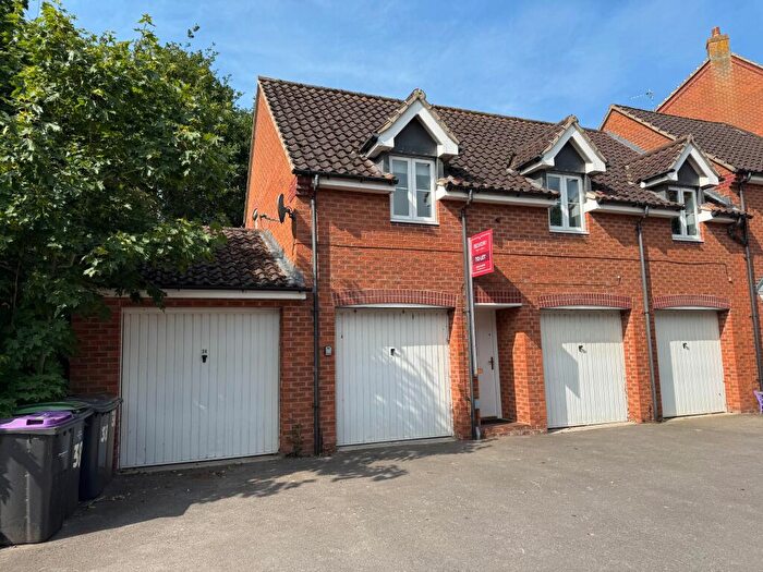 2 Bedroom Apartment To Rent In Tall Pines Road, Witham St Hughs, LN6