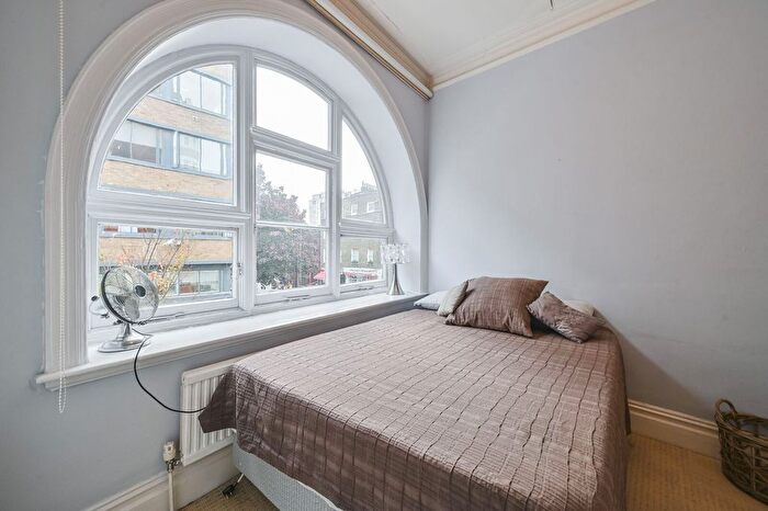 1 Bedroom Flat To Rent In Bernard Street, Bloomsbury, London, WC1N