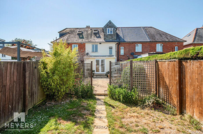 3 Bedroom Terraced House For Sale In Windsor Road, Dorchester, DT1