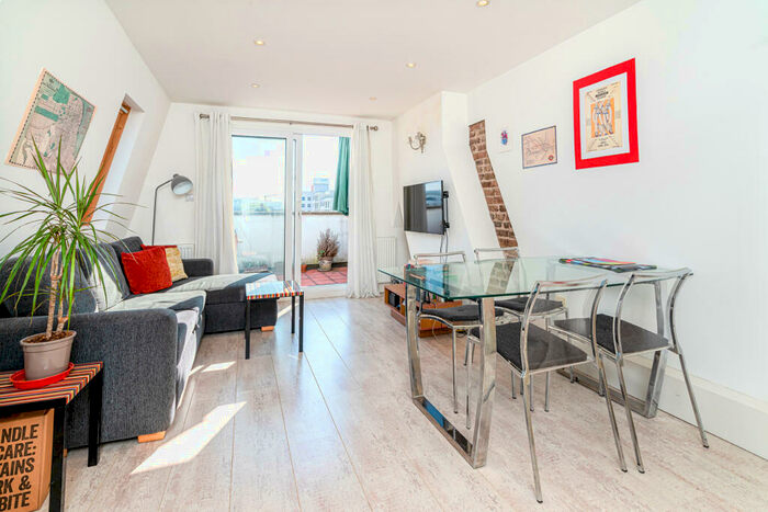 1 Bedroom Apartment To Rent In College Place, Camden, London, NW1