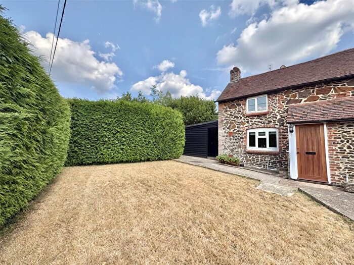 3 Bedroom Semi-Detached House To Rent In Ham Barn Cottages, Farnham Road, Liss, Hampshire, GU33