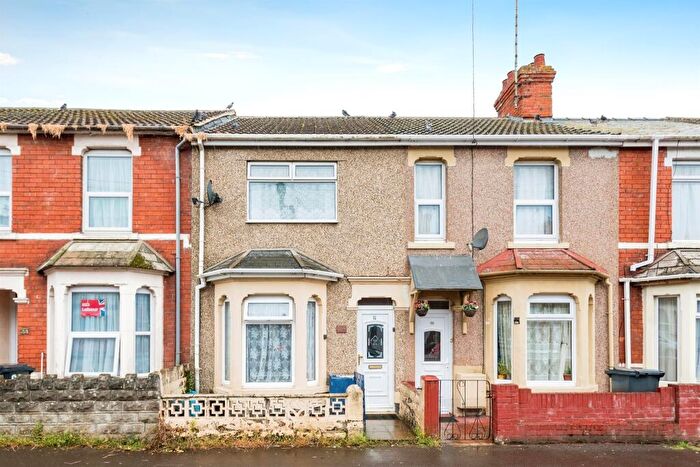 2 Bedroom Terraced House For Sale In Salisbury Street, Swindon, SN1