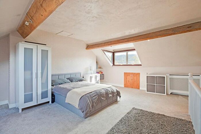 3 Bedroom Terraced House For Sale In Leeds Road, Ilkley, LS29