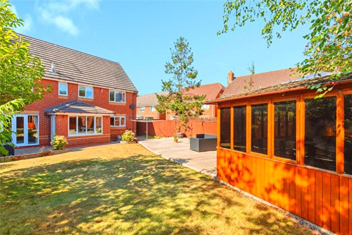 5 Bedroom Detached House For Sale In Imogen Gardens, Warwick, Warwickshire, CV34