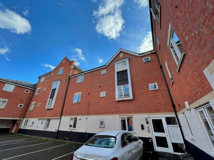 2 Bedroom Apartment To Rent In Auriga Court, Chester Green, Derby, DE1