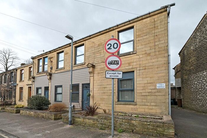 1 Bedroom Apartment To Rent In Maud Street, Barrowford, Nelson, Lancashire, BB9