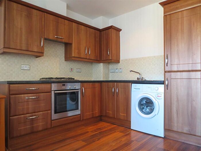 1 Bedroom Flat To Rent In Southpoint, Lane End Road, Burnage, M19